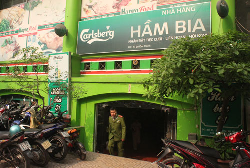 nha-hang1-8412-1426725774.jpg